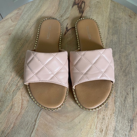 Top Moda Quilted Sliders With Metal Studs - Picture 1 of 5